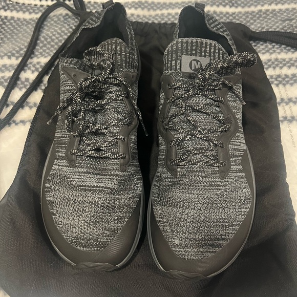 Merrell Mag 9 Knit Men's Black and Gray Athletic Shoes - Picture 1 of 7